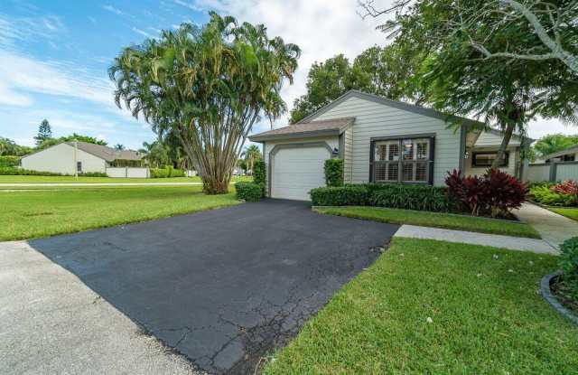 13335 Bedford Mews Court