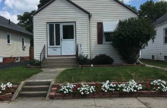 3904 Watson Ave - 3904 Watson Avenue, Toledo, OH 43612