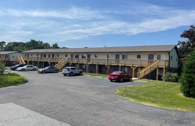 Photo of Courtyard Apartments | 1004 Salisbury Street Apt 4-B