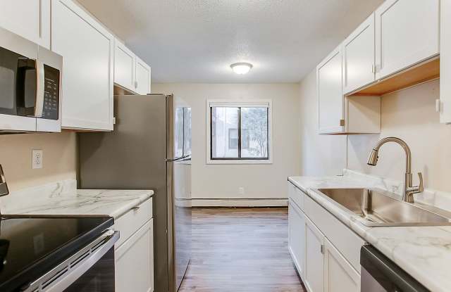 8050 Northeast Central Avenue - 302