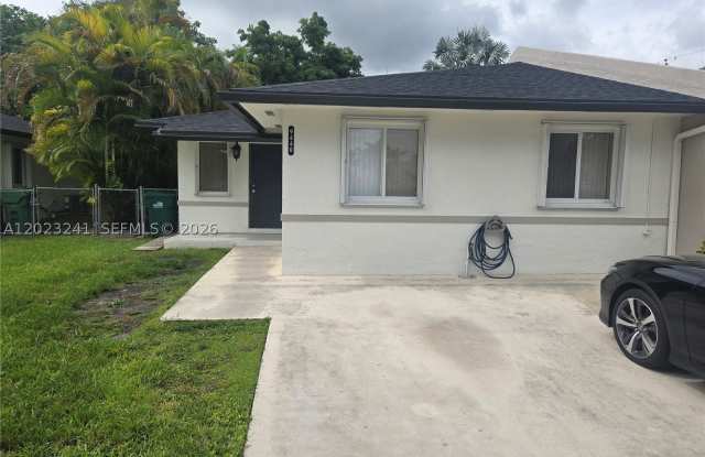 9440 SW 169th St