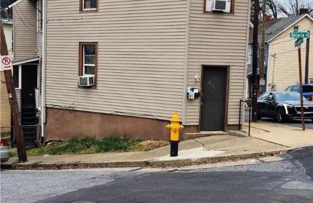 836 Wyandotte Street