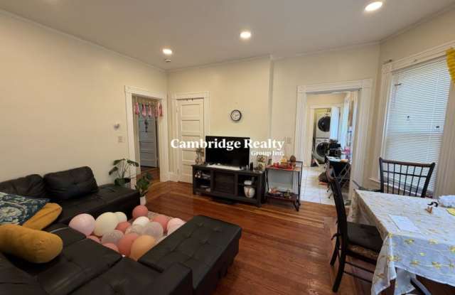 31 Mansfield St.