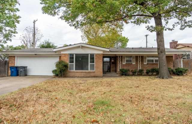 Photo of Gorgeous Ranch Style Home with 3 Bedrooms 1.5 Bath!