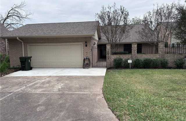 Photo of 3012 Gleneagles Court