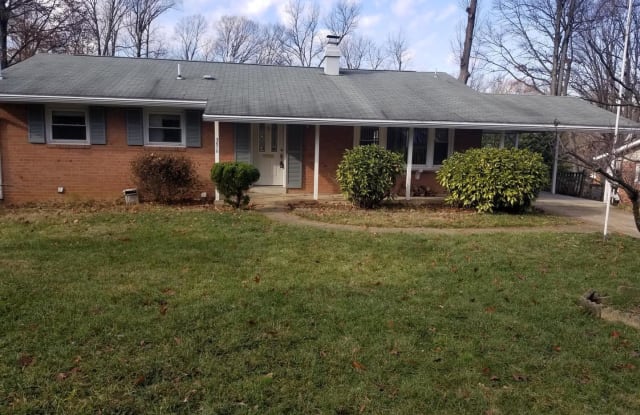 3910 Forest Grove Drive - 3910 Forest Grove Drive, Annandale, VA 22003