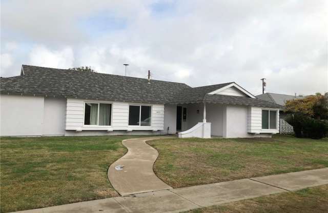 1435 W Westmont Drive