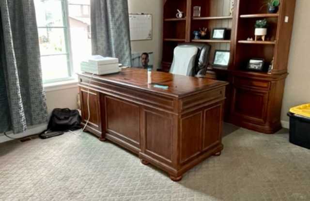 Gorgeous Colliers Hill Home