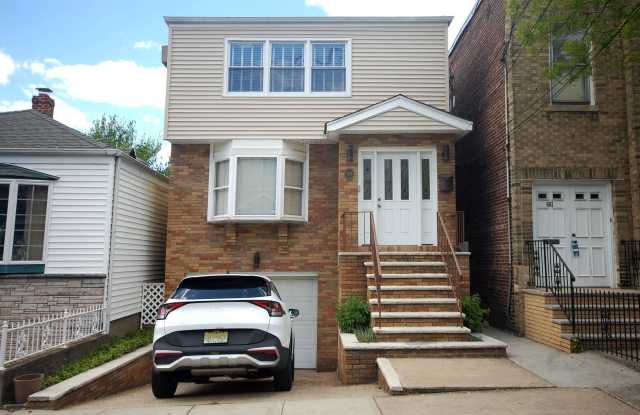 599 LIBERTY AVE