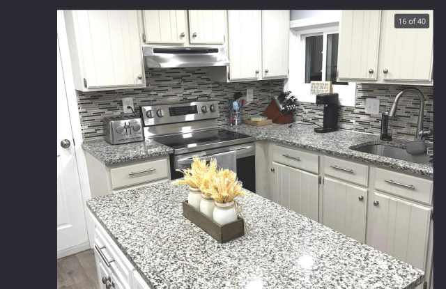 Photo of 599 Rye Street