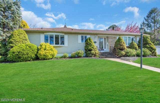 218 3rd Avenue