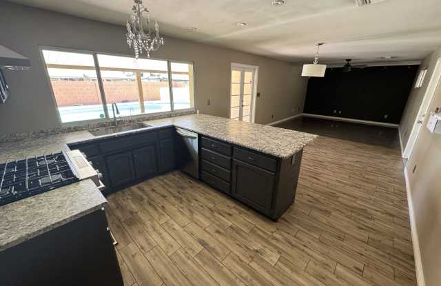 1909 East La Jolla Drive