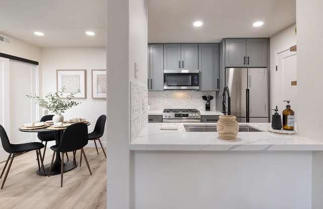 UTILITIES INCLUDED – FULLY FURNISHED 1BR IN LAS VEGAS