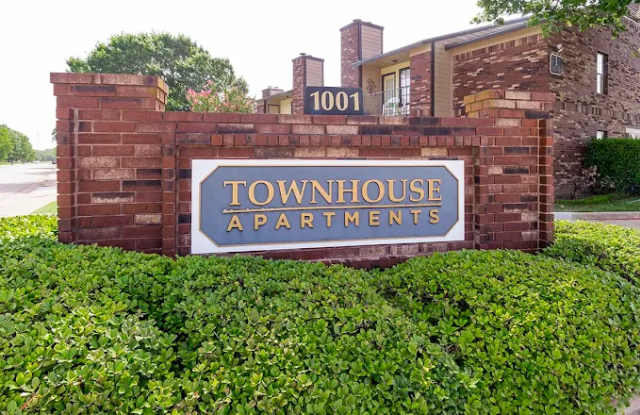 Townhouse Apartments