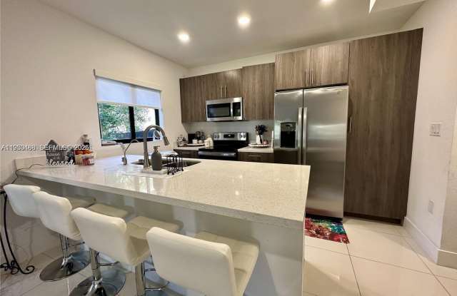 306 NW 11th Court, Florida City, FL 33034
