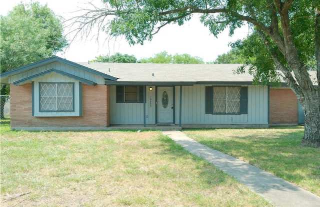 Photo of 10609 Kingwood - 3/Bed 2/Bath - $1595/month