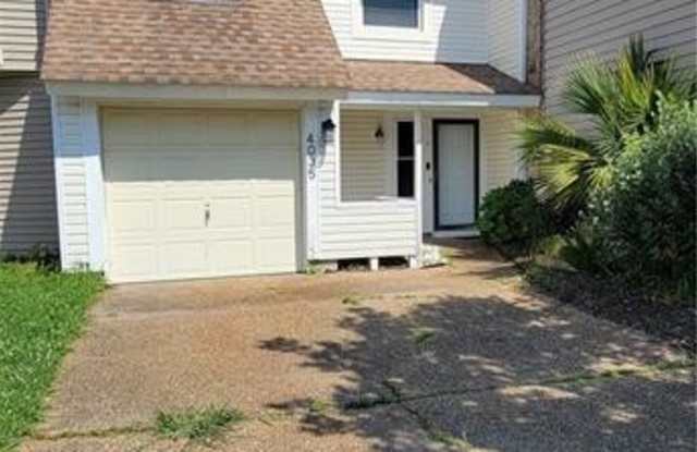 4035 Lake Ridge Circle
