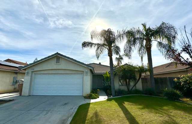 Beautiful home in Riverlakes Community
