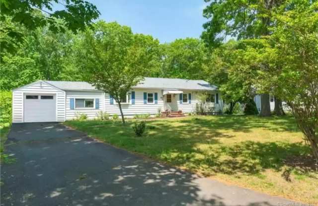 31 North Forest Circle