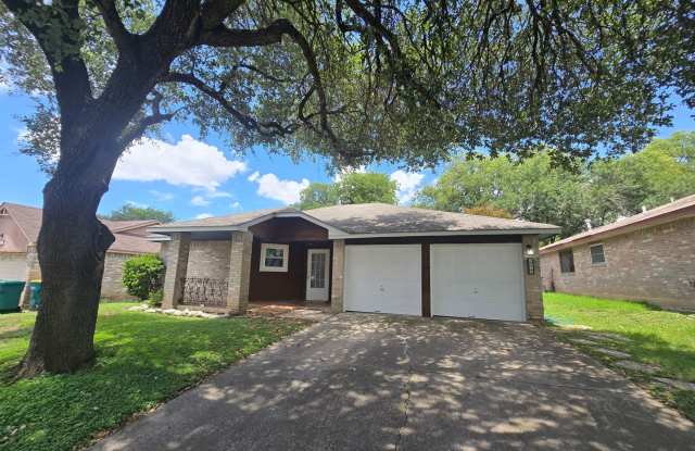 Photo of 8015 Forest Ash