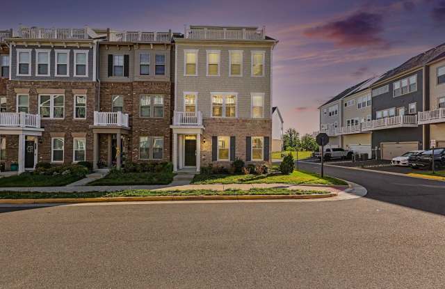 1900 GREENBRIAR HALL Road