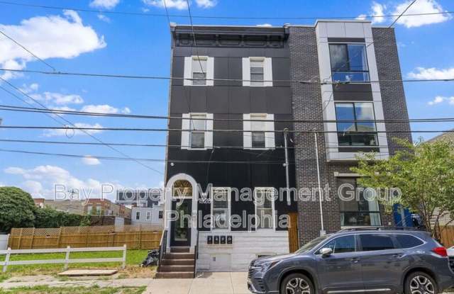 1928 E Cumberland St