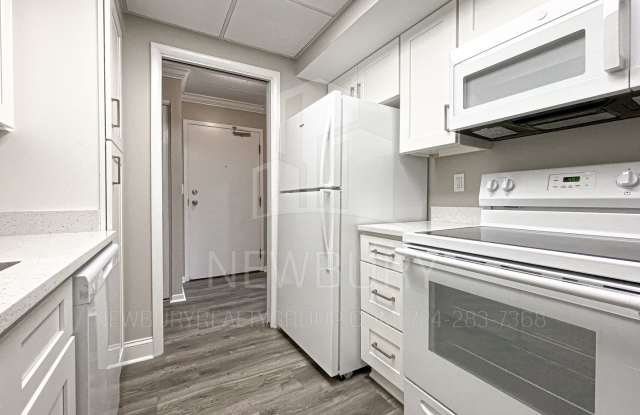 Photo of 530 N Main Street - The Townhouse.