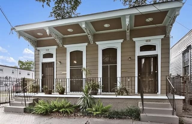 1812 Washington Ave - 1812 Washington Avenue, New Orleans, LA 70115