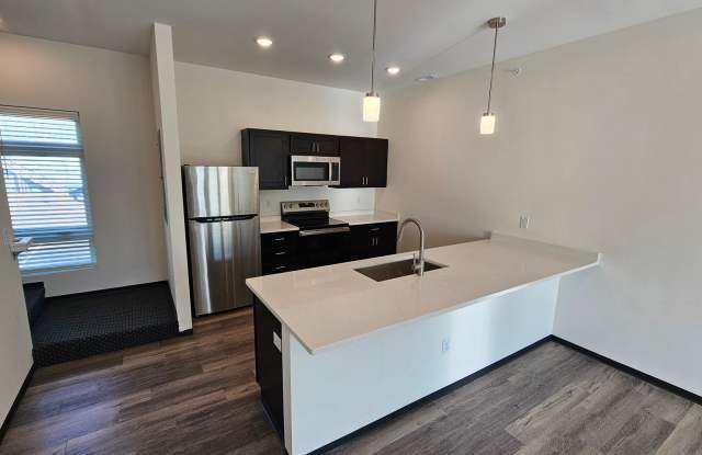 Photo of 416 E Cottage Grove Ave