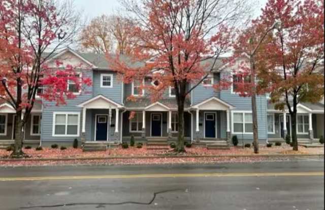 806 Vincennes St