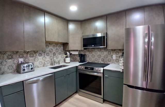 130 English Village Road - 1Unit 102