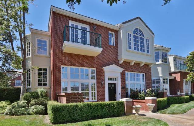 2442 Swanfield Court - Lake Sherwood, CA apartments for rent