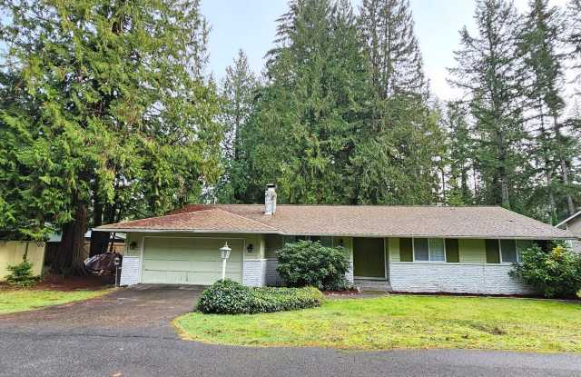 Spacious Port Orchard Rambler