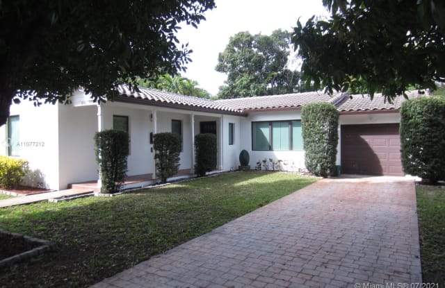 9350 NE 9th PL - 9350 NE 9th Pl, Miami Shores, FL 33138