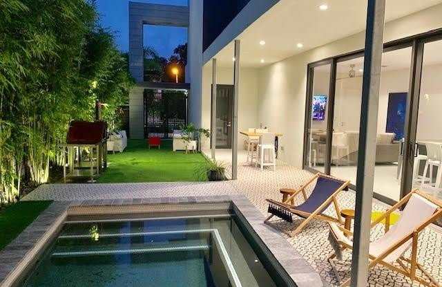 Photo of 617 SW 10th St