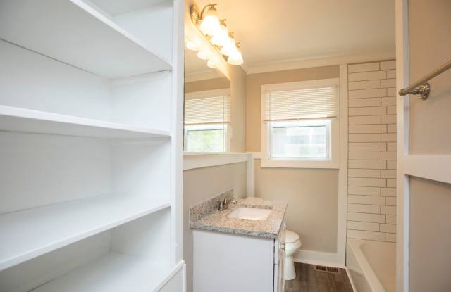 ** 4 Bed 2 Bath located off Ryan Road ** Call 334-366-9198 to schedule a self tour