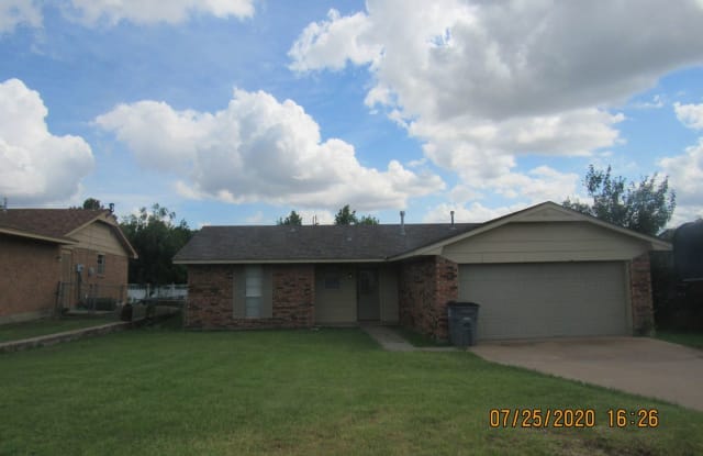 4625 SE Mieling Drive - 4625 Southeast Mieling Drive, Lawton, OK 73501