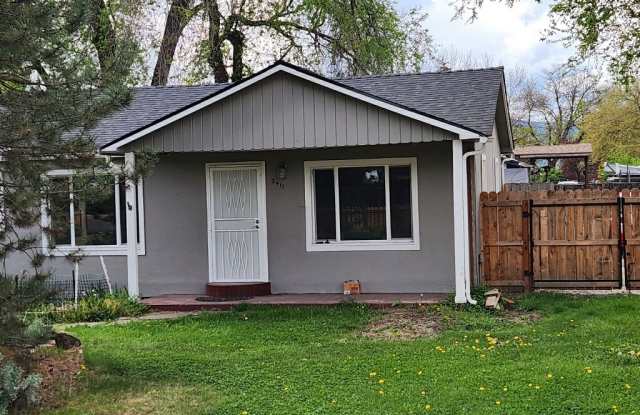 2411 Crater Lake Avenue