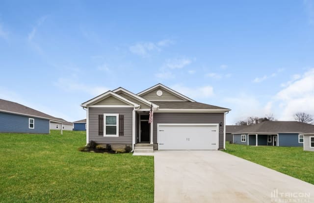 2927 Beeswax St - 2927 Beeswax St, Columbia, TN 38401