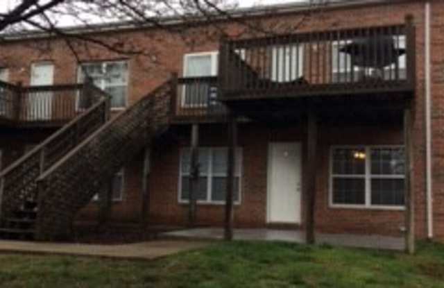 301 South Mulberry Street - B