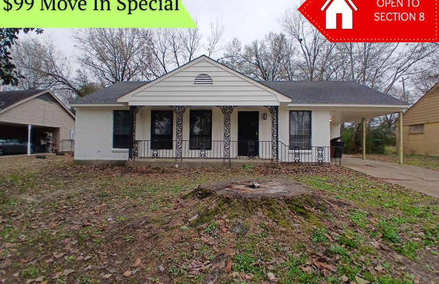 Photo of Stunning 3 bedroom 1.5 bath home - Open To Section 8