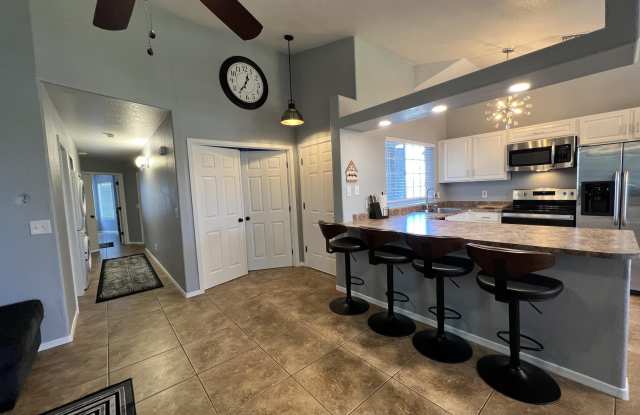 Photo of 255 S KYRENE Road unit: 231