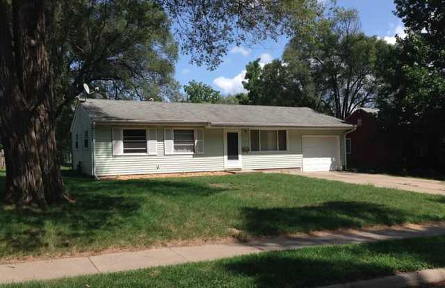 Photo of 717 6th Ave