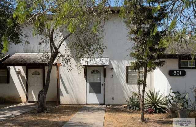 801 CONTINENTAL DR. unit: 3