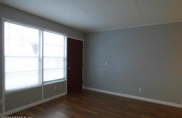 2960 REMINGTON Street unit: 3