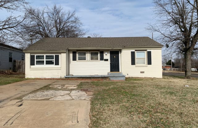 529 E. Kerr - 529 E Kerr Dr, Midwest City, OK 73110