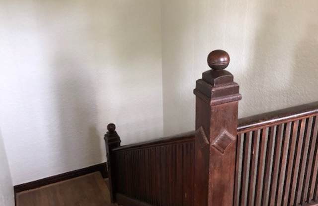 3512 North Robinson Avenue - 8