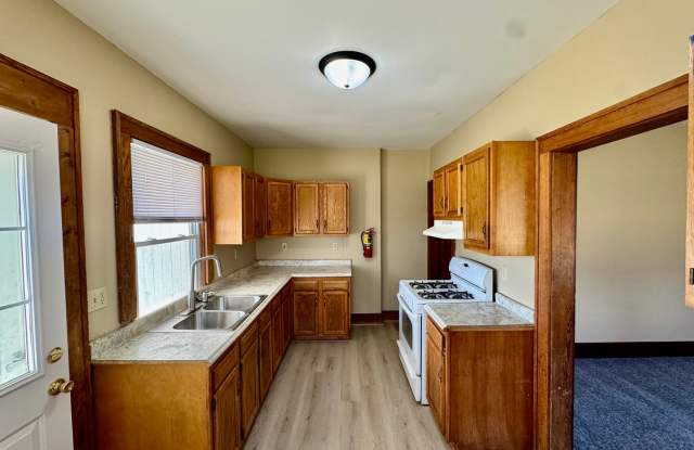 Updated 3BR Townhome Across from Stephens Park