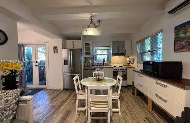 Photo of 180 NE 82nd Ter