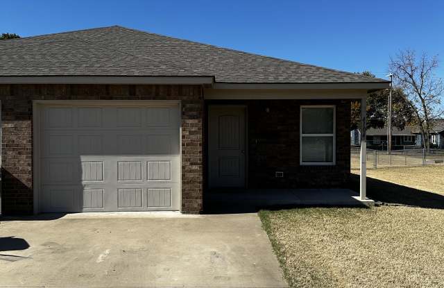 Photo of 4104 Maple Drive